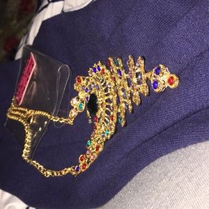 Grand peacock necklace in full plume